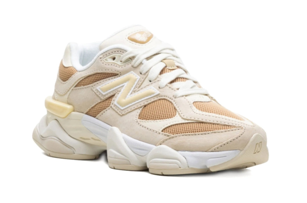 New Balance 9060 Champs Sport Exclusive - Sea Salt / Beige