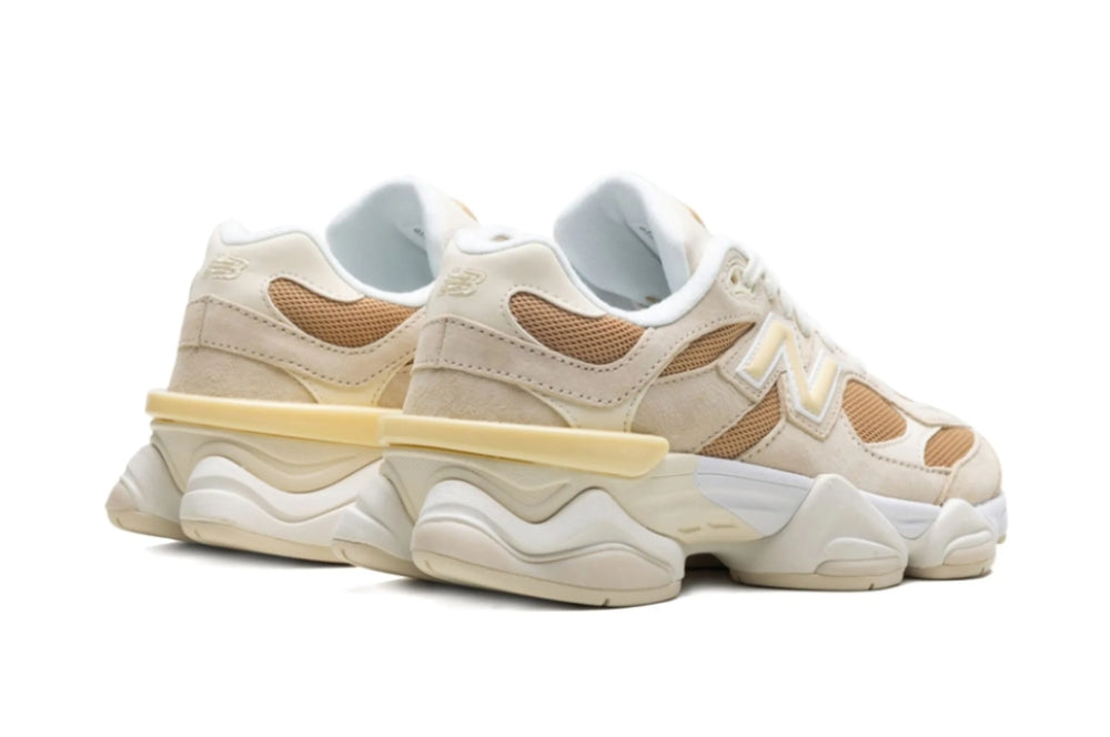 New Balance 9060 Champs Sport Exclusive - Sea Salt / Beige