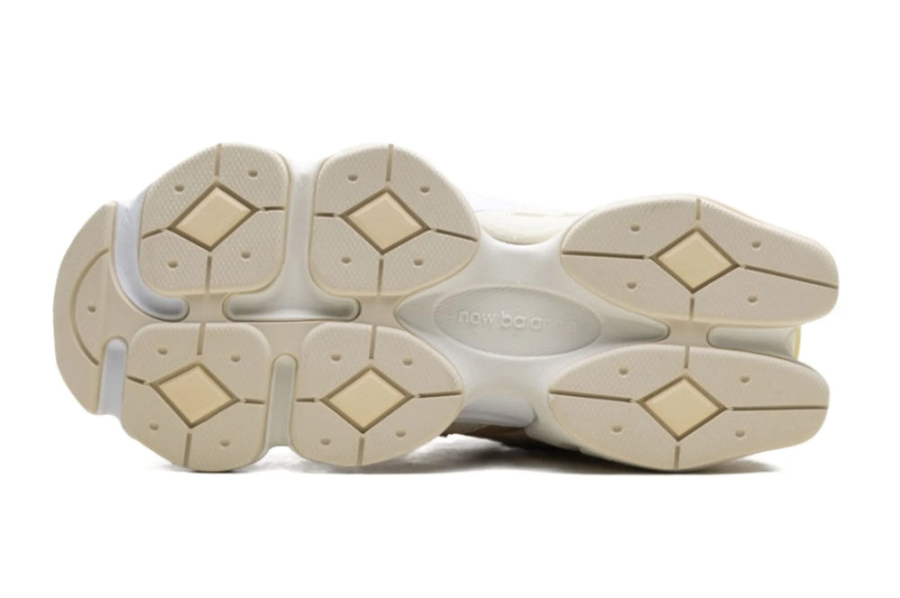 New Balance 9060 Champs Sport Exclusive - Sea Salt / Beige
